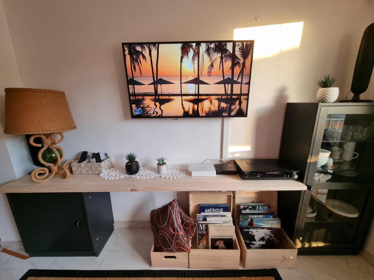Lovely One Bedroom With Balcony Roses Zewnętrze zdjęcie