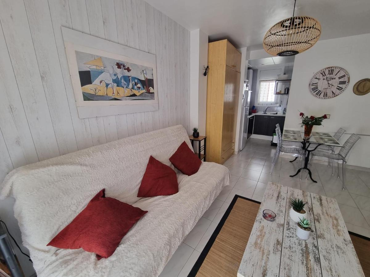 Lovely One Bedroom With Balcony Roses Zewnętrze zdjęcie